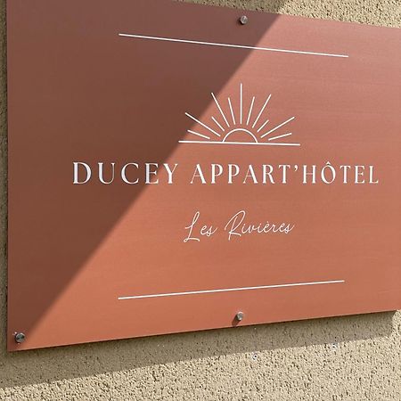 Ducey Appart'Hotel - Les Rivieres Екстер'єр фото