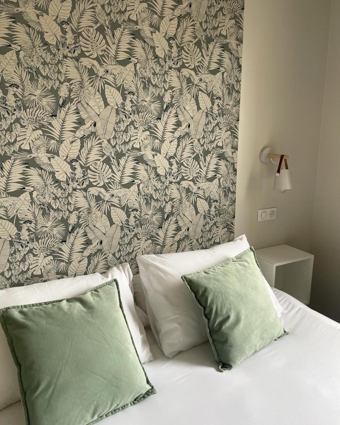 Ducey Appart'Hotel - Les Rivieres Екстер'єр фото