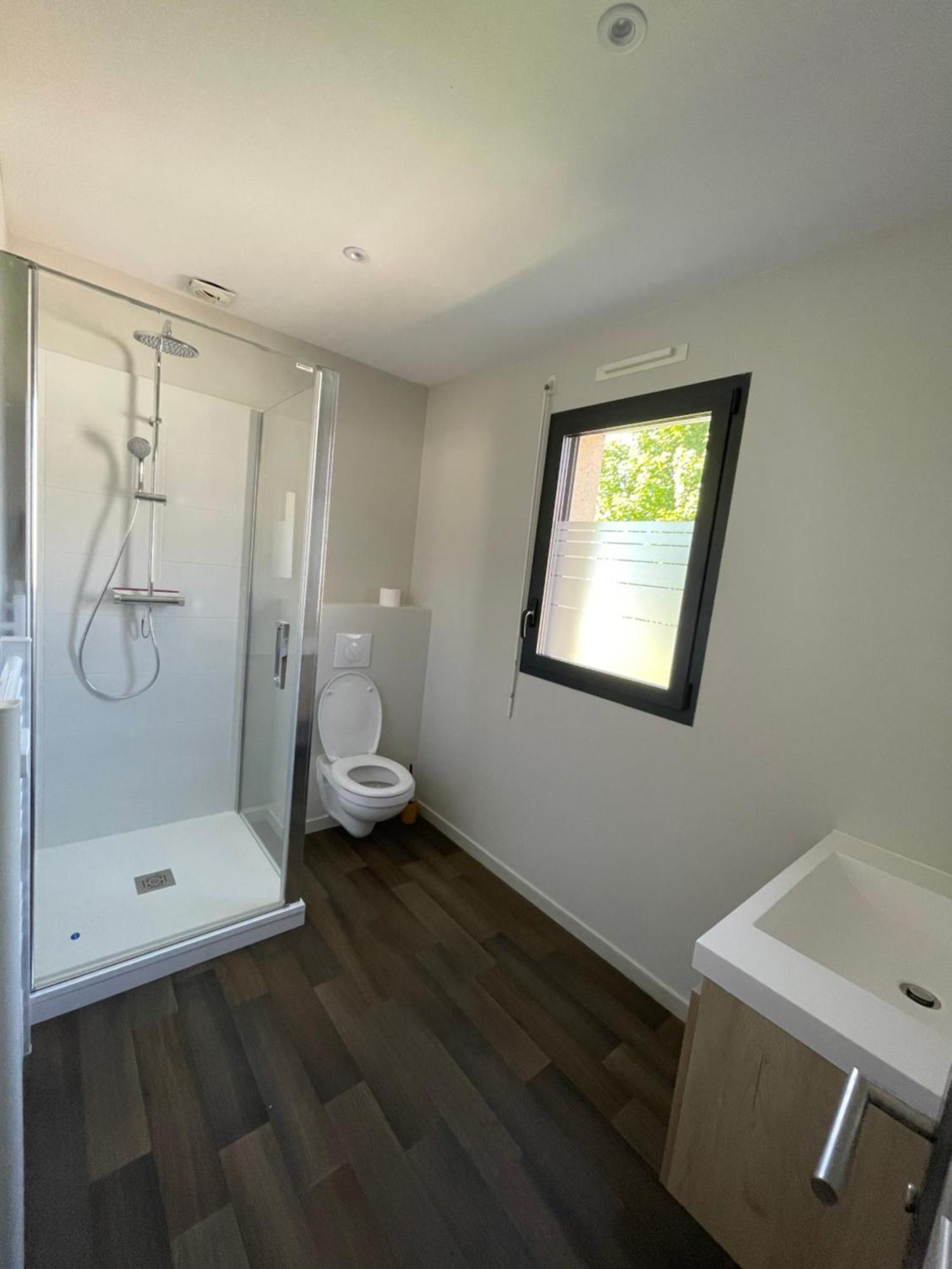 Ducey Appart'Hotel - Les Rivieres Екстер'єр фото