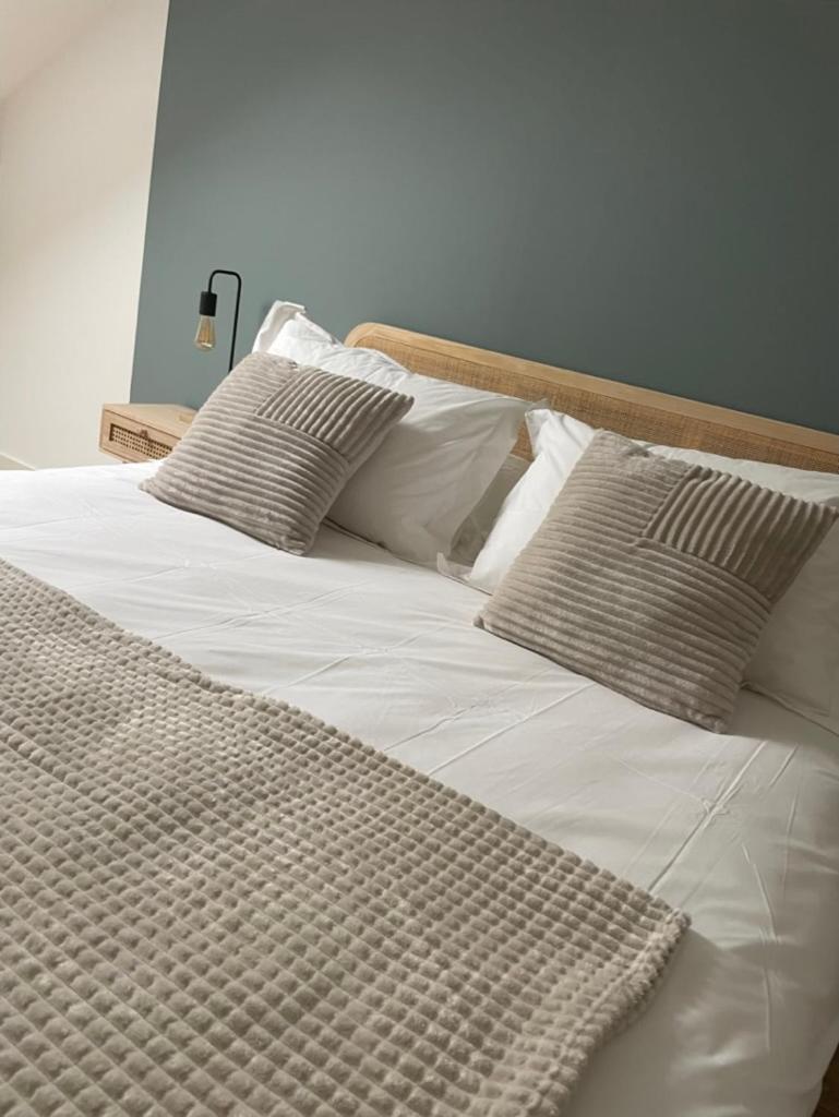 Ducey Appart'Hotel - Les Rivieres Екстер'єр фото